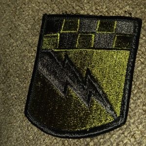 525th military intelligence Brigade subdued u.s. army shoulder patch
